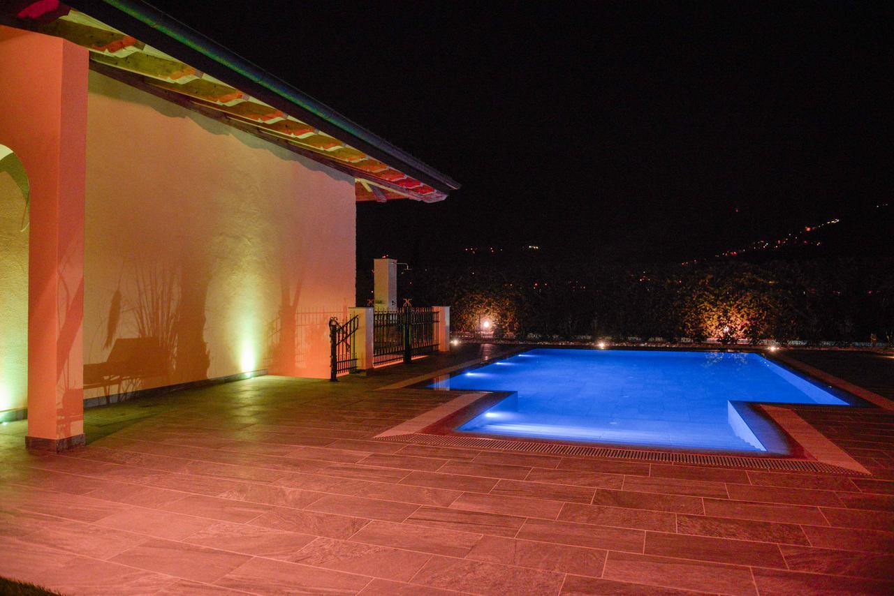 Villa Luxury House & Spa Riva del Garda Luaran gambar