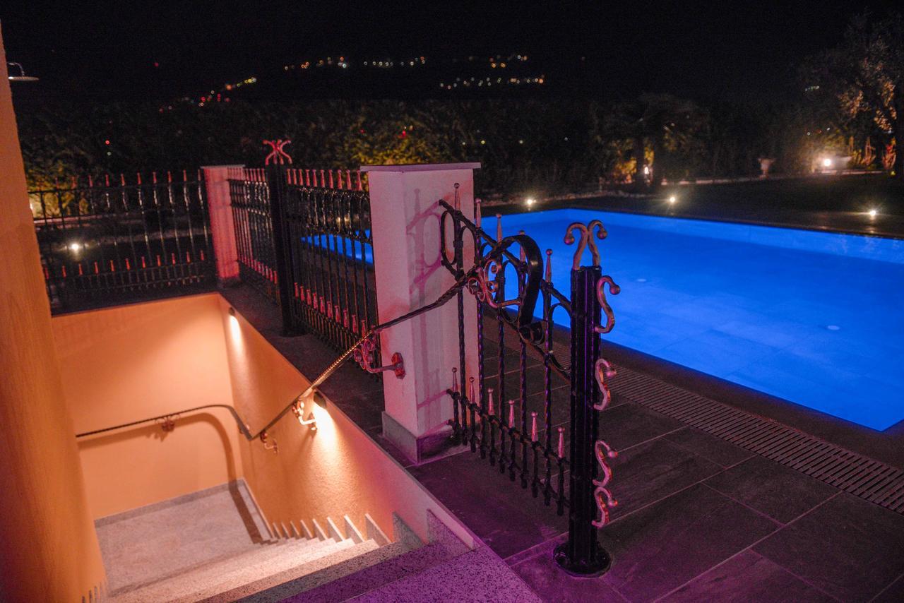 Villa Luxury House & Spa Riva del Garda Luaran gambar