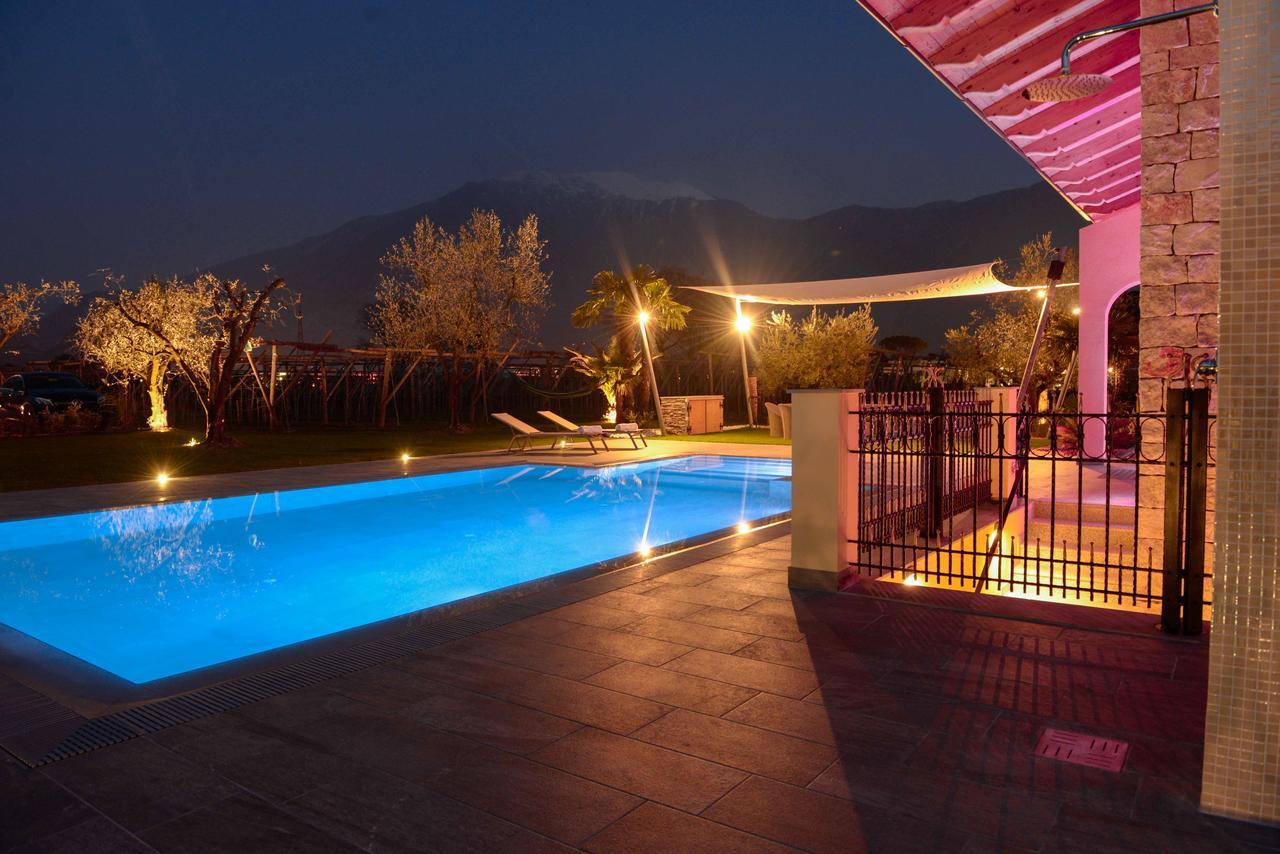 Villa Luxury House & Spa Riva del Garda Luaran gambar