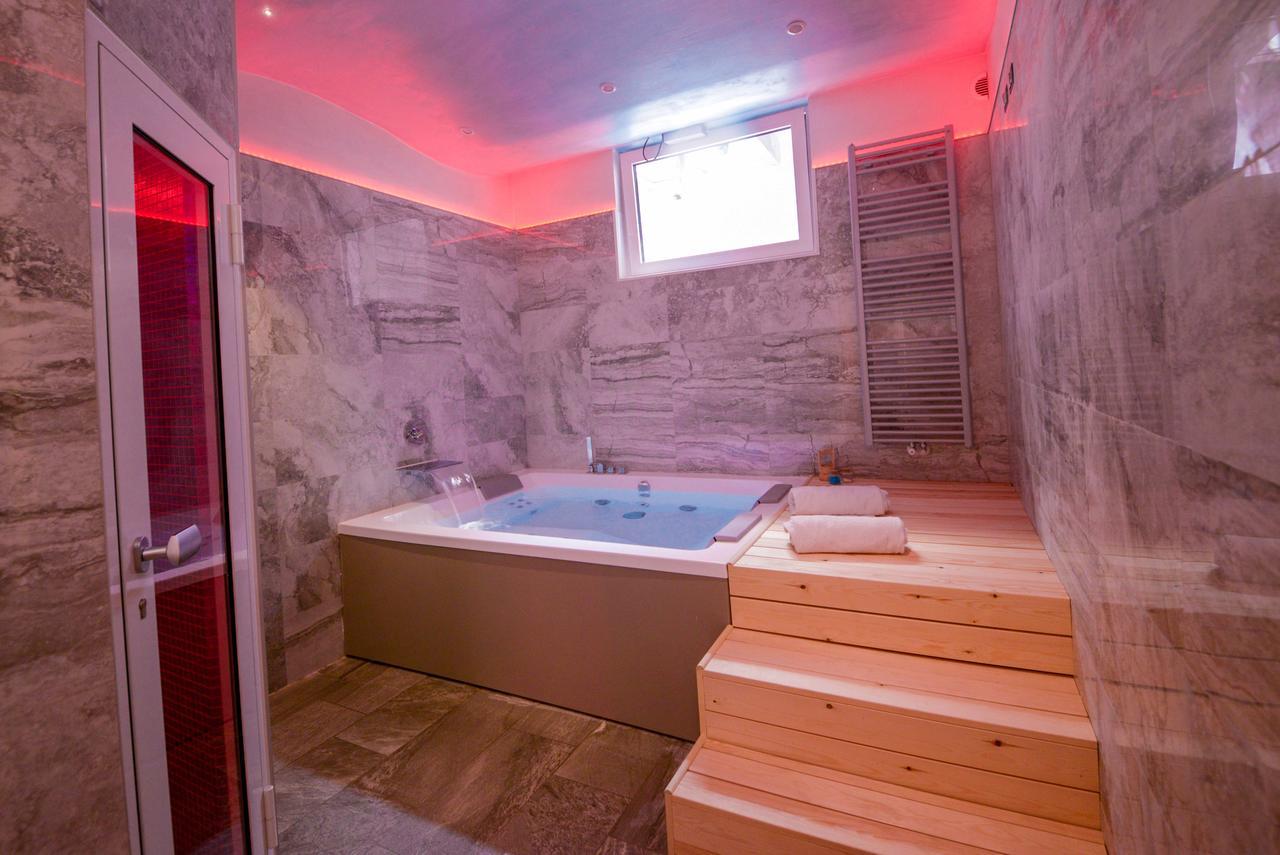 Villa Luxury House & Spa Riva del Garda Luaran gambar