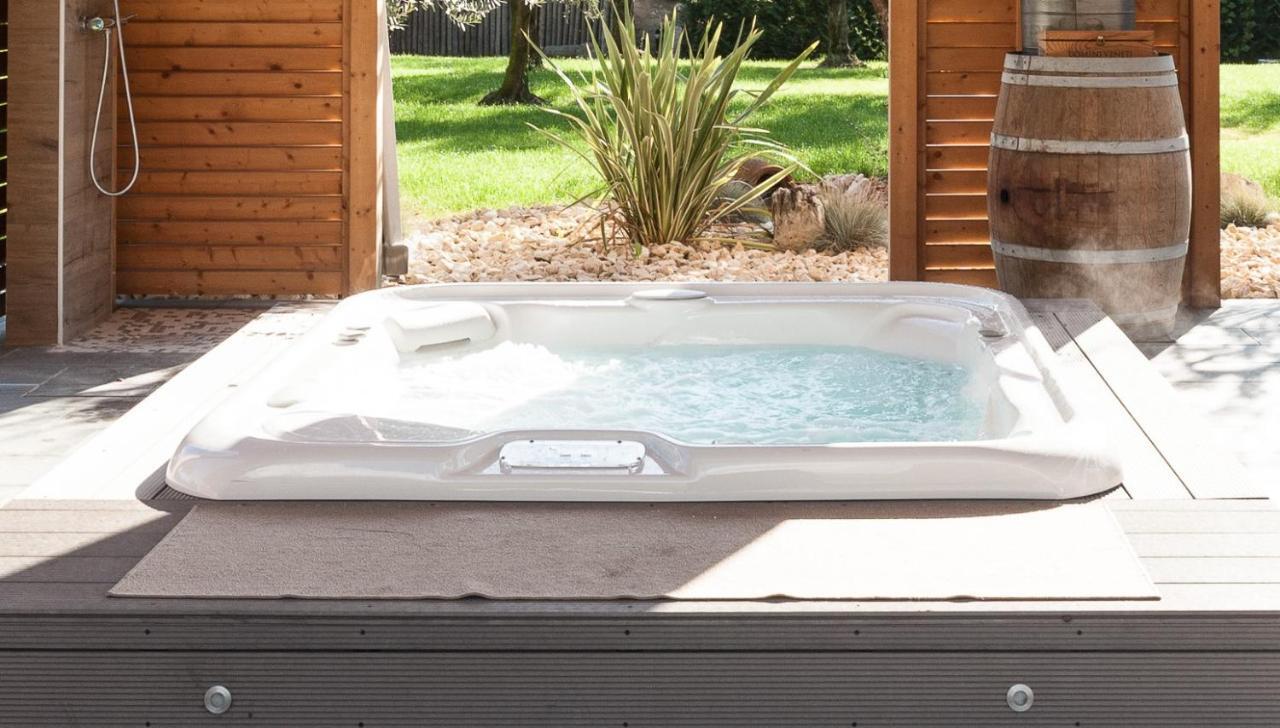 Villa Luxury House & Spa Riva del Garda Luaran gambar
