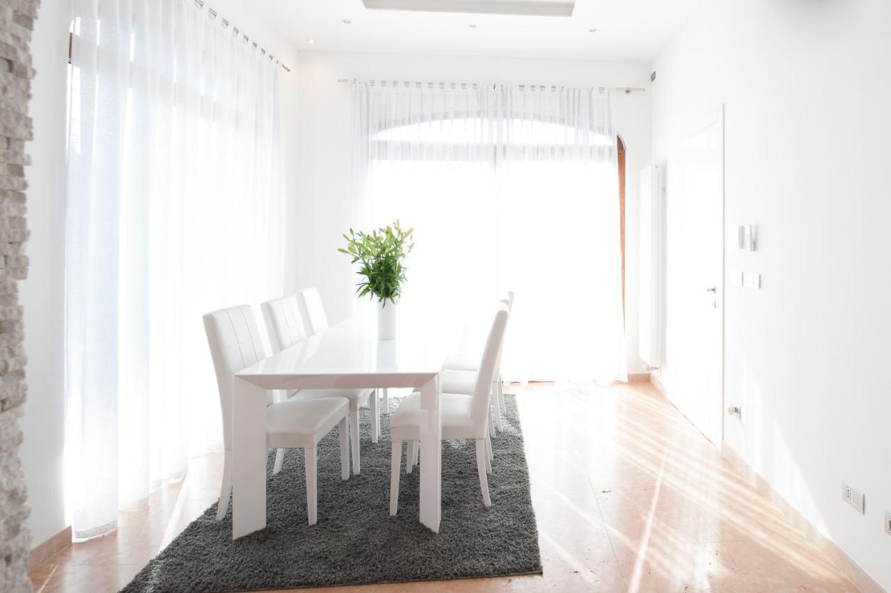 Villa Luxury House & Spa Riva del Garda Luaran gambar